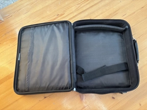 Neuwertige Aktentasche Bild 3