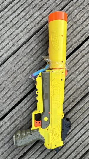 Nerf Elite Fortnite SP-L Blaster mit abnehmbarem Lauf Bild 2