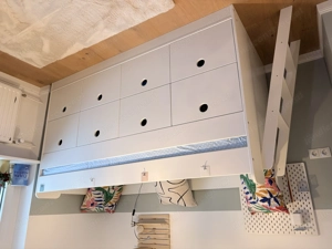 Hochbett mit Stauraum Bild 4