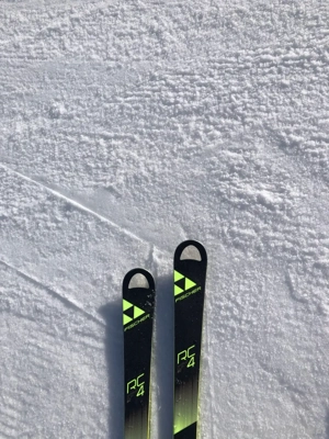 Ski Fischer Slalom 155cm mit Bindung