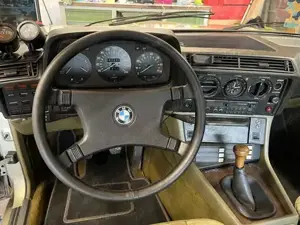 BMW 733i (E23) Bild 7