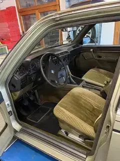 BMW 733i (E23) Bild 3