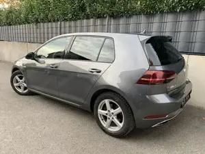 VW e-Golf mit virtual Display, Kamera, Radar, CCS, etc. Bild 8