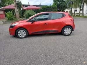Renault Clio 4  Bj. 2013 Bild 3
