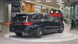 Mercedes-Benz C 220 Bild 9