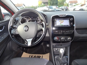 Wenig Kilometer Renault  Clio TCE Expression !! BENZiNER !! Bild 8