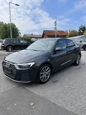 Audi A1 S-Line Automatik 30 TFSI Bild 3