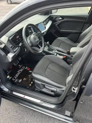 Audi A1 S-Line Automatik 30 TFSI Bild 9