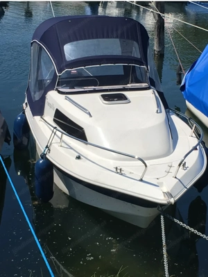 Motorboot 520 Cabin Bild 2