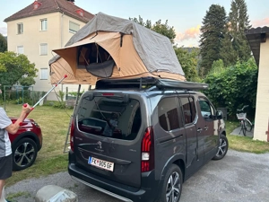 Dachzelt mit Markiese und Unterzelt Bild 4