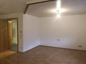 Helle Kleinwohnung im Grünen Bild 3