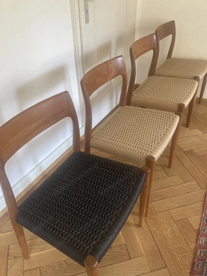 Esszimmerstühle aus Teak von Niels Möller, Modell 77 Bild 2