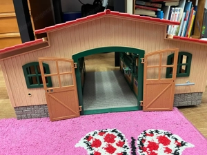 Schleich Pferdestall Bild 3