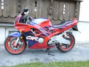 Honda CBR 600FP Bild 2