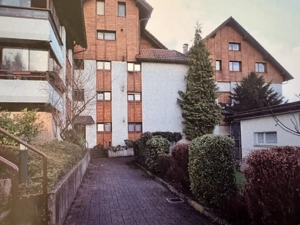 renovierte 2,5 Zimmer Wohnung zu vermieten