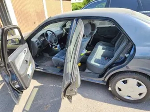 Mazda 626 2,0i Limousine Bj. 1998