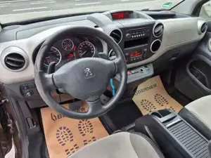 Peugeot Partner Bild 15