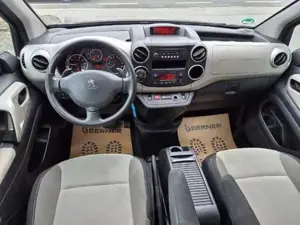 Peugeot Partner Bild 17
