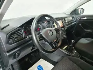 VW T-Roc Bild 6