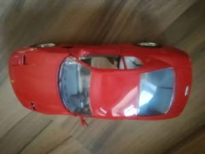 modellauto 1:18 (burago) Bild 9