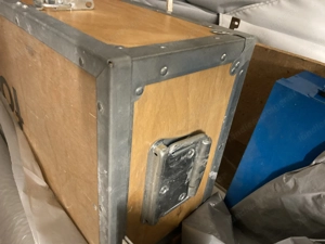 VollHolzkiste mit metal Scharniere und Tragegriffe Bild 5