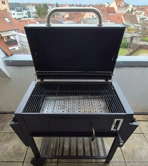 Holzkohlegrill Bild 3 Holzkohlegrill Bild 3