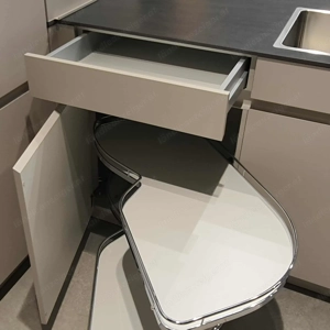 Kesseböhmer LeMans II Eckschrank-Schwenkauszug, Beschlag - 600 mm Rechts, NP 392. - Bild 3