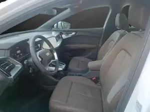 Audi e-tron 35 S Line*20 Zoll*Komfort Plus PSM Bild 10