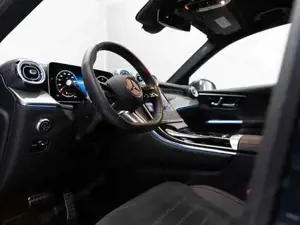 Mercedes-Benz GLC 220 d 4MATIC Navi Sport S-Sitz LED SpurW Bild 7