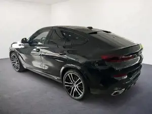 BMW X6 xDrive 40d M SPORT/LED/AHK/PANO-DA/HK 259 kW (352 PS), Automatik, Allrad Bild 4