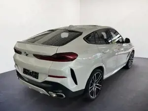 BMW X6 xDrive 30d M SPORT/LED/AHK/PANO-DA/HK 210 kW (286 PS), Automatik, Allrad Bild 3