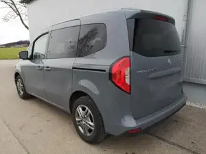 Mercedes-Benz Citan 110 standard (420.753) 1.3 Tourer Pro Tempomat, abg. Scheiben, MF Lenkrad 75 kW  Bild 2