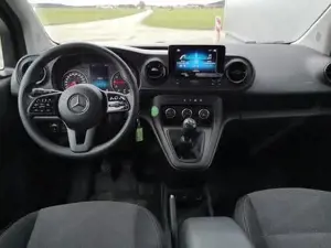 Mercedes-Benz Citan 110 standard (420.753) 1.3 Tourer Pro Tempomat, abg. Scheiben, MF Lenkrad 75 kW  Bild 5