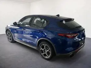 Alfa Romeo Stelvio TI 2.0 AT8 16V 280 PS Q4 NAVI/ASSIST 206 kW (28... Bild 4