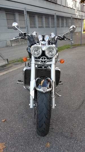 Triumph Rocket lll Bild 7