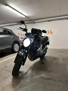 Suzuki SFV 650 Gladius Bild 3