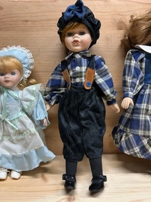 4 alte Sammler- und Spielzeugpuppen Bild 3
