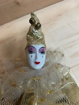 zwei venezianische Puppen Bild 3