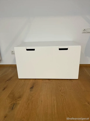 Bank   Truhe  Bild 2