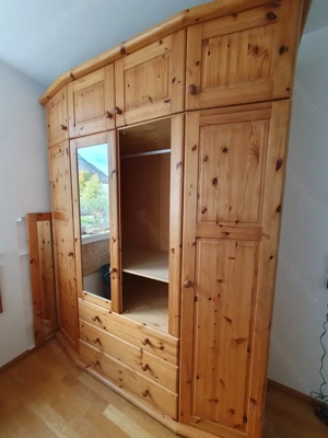 Kleiderkasten   Kleiderschrank zu verschenken (nur heute)