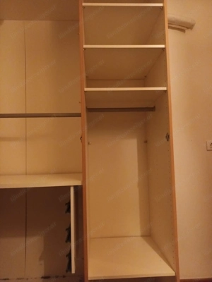 Kleiderschrank dreiteilig Bild 3