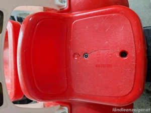 Traktor mit Anhänger Bild 2