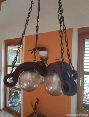 alte, rustikale Lampe Bild 2