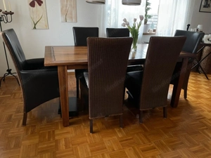Tisch + Stühle Holz & Leder Bild 2