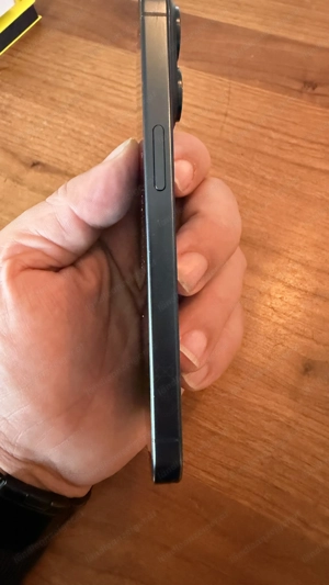 iPhone 15 Pro 256 GB inkl. Kabel und Verpackung und Zubehör Bild 4