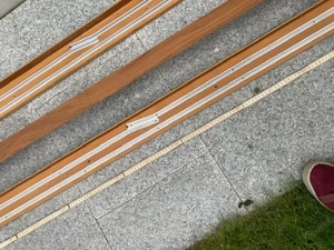 Vorhang-Karniesen zu verschenken