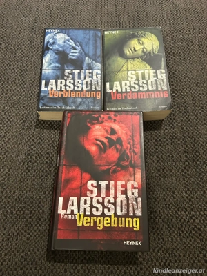 3 Krimis, Stieg Larsson