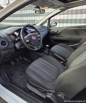 Fiat Punto 1.4, TÜV NEU! Bild 4