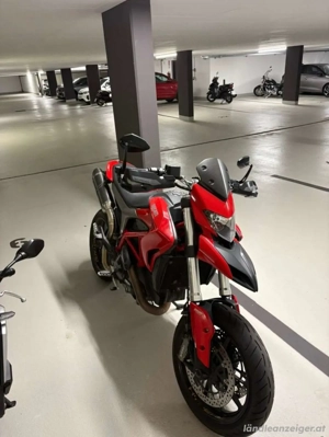 Ducati Hypermotard 821 Bild 3