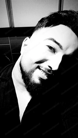 Suche richtige Milf Frau .... Bild 2